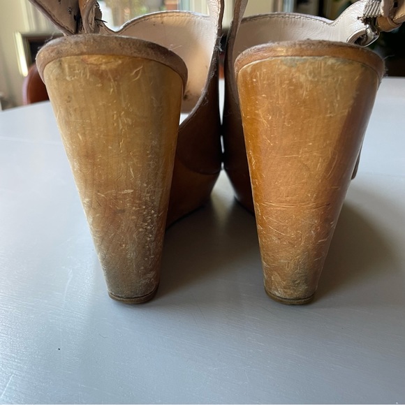 Coach Jade Logo Wedge - Tan - Size 7 - Picture 3 of 6